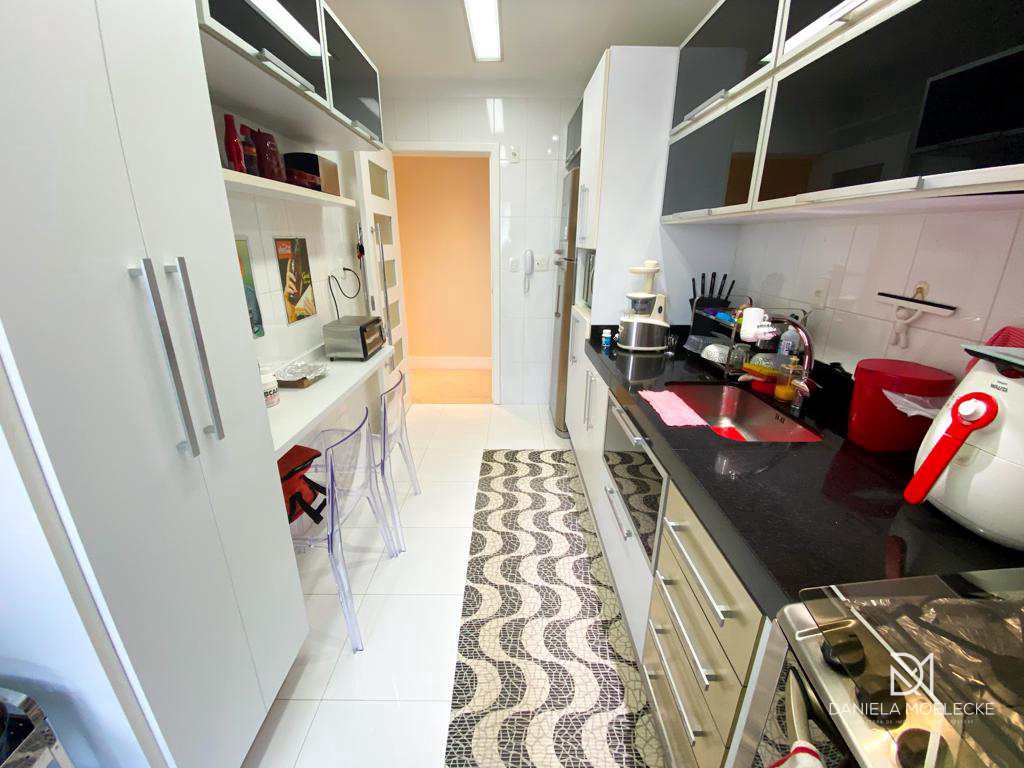 Apartamento à venda com 2 quartos, 87m² - Foto 9