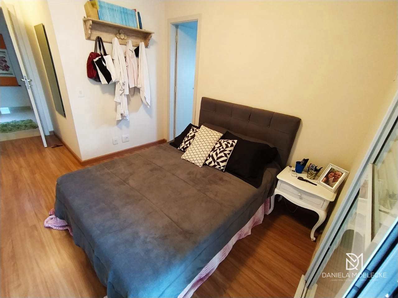 Apartamento à venda com 3 quartos, 110m² - Foto 7