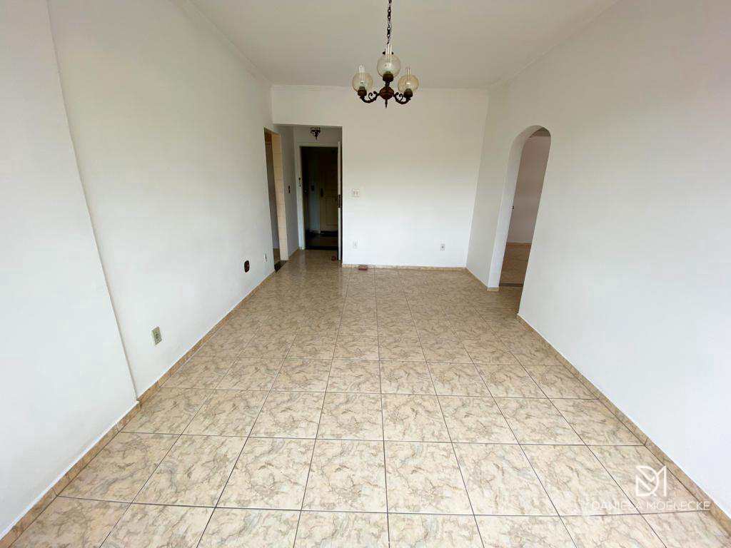 Apartamento à venda com 2 quartos, 90m² - Foto 2