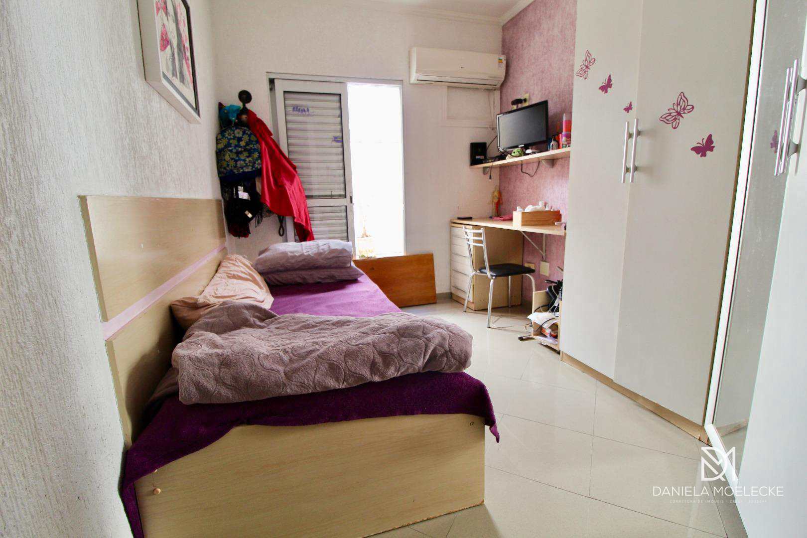 Casa à venda com 3 quartos, 101m² - Foto 8