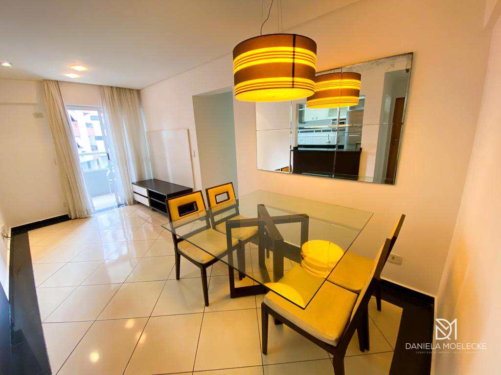 Apartamento à venda com 3 quartos, 70m² - Foto 1