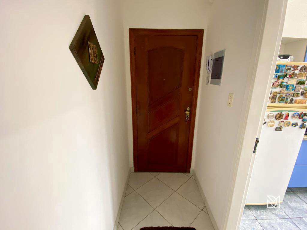 Apartamento à venda com 2 quartos, 65m² - Foto 8