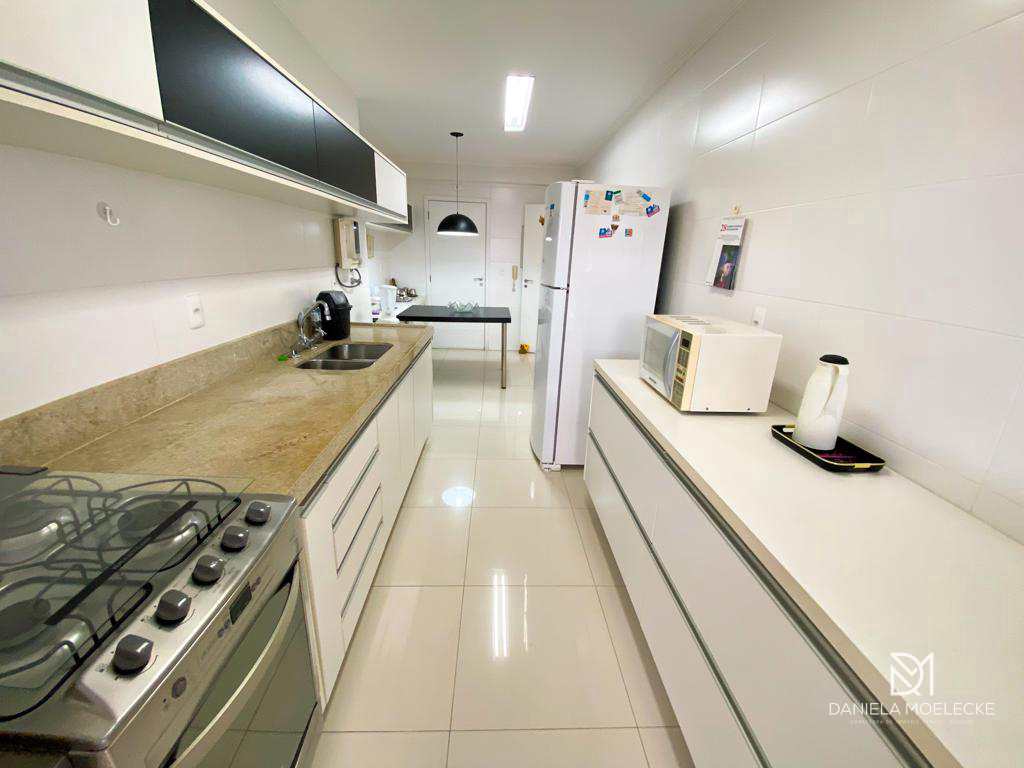 Apartamento à venda com 2 quartos, 128m² - Foto 14