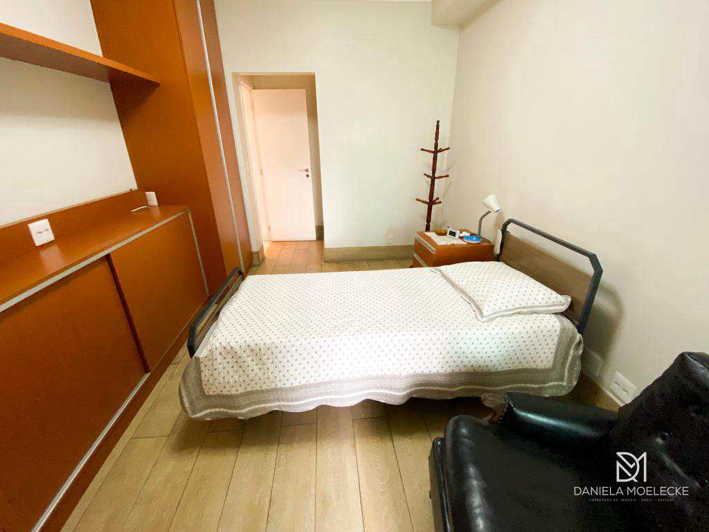 Apartamento à venda com 2 quartos, 128m² - Foto 23