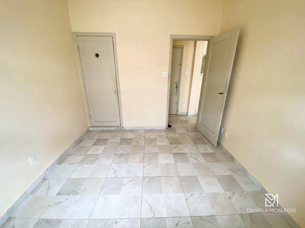 Apartamento à venda com 2 quartos, 58m² - Foto 15