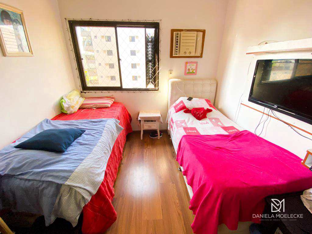 Apartamento à venda com 2 quartos, 110m² - Foto 10