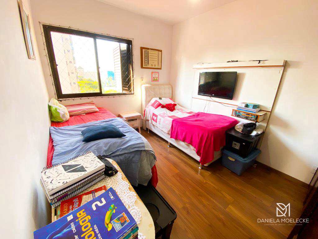 Apartamento à venda com 2 quartos, 110m² - Foto 9