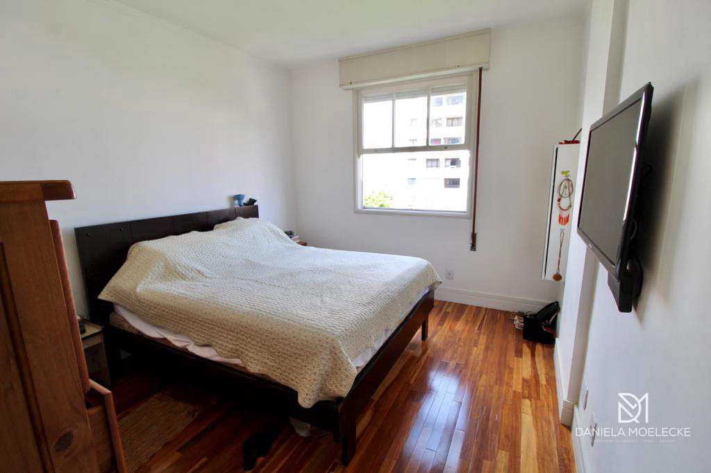 Apartamento à venda com 3 quartos, 158m² - Foto 10