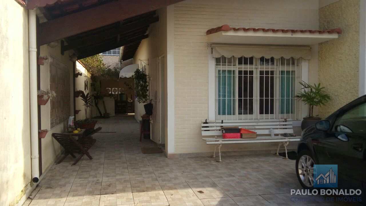 Casa à venda com 3 quartos, 300m² - Foto 10