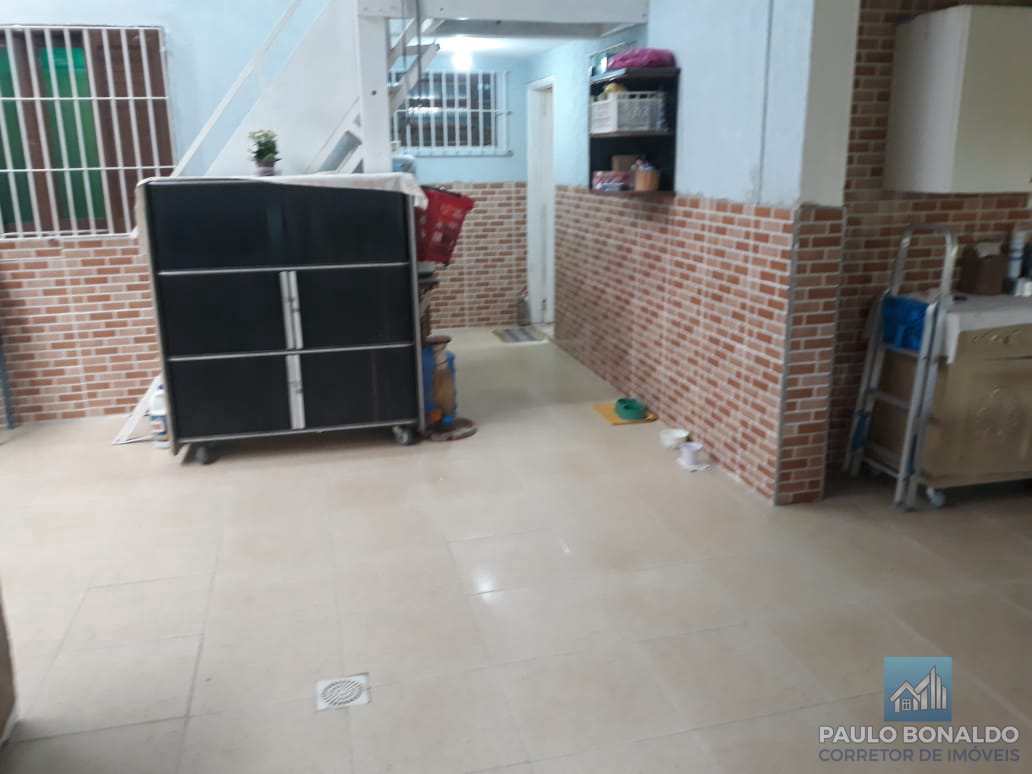 Casa à venda com 3 quartos, 320m² - Foto 14