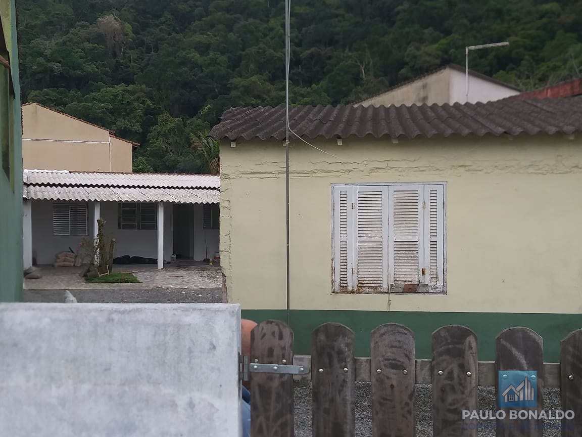 Casa à venda com 3 quartos, 251m² - Foto 2