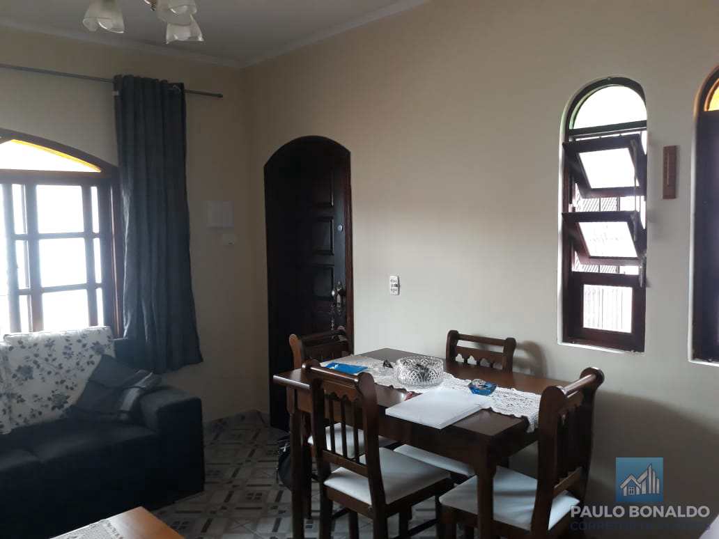 Casa à venda com 2 quartos, 148m² - Foto 1