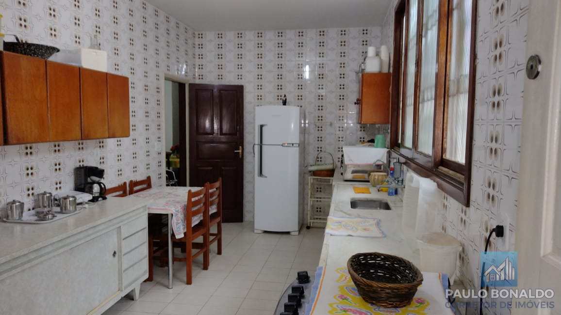 Casa à venda com 3 quartos, 306m² - Foto 5