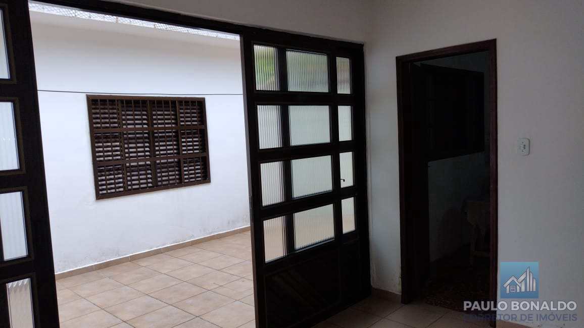 Casa à venda com 3 quartos, 306m² - Foto 25