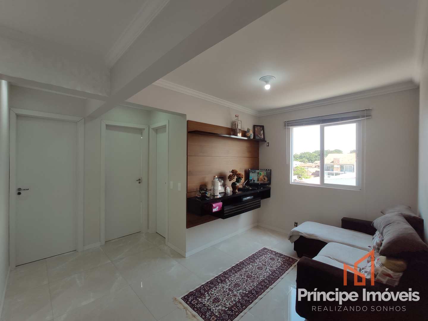 Apartamento com 2 dormitórios no Adhemar Garcia