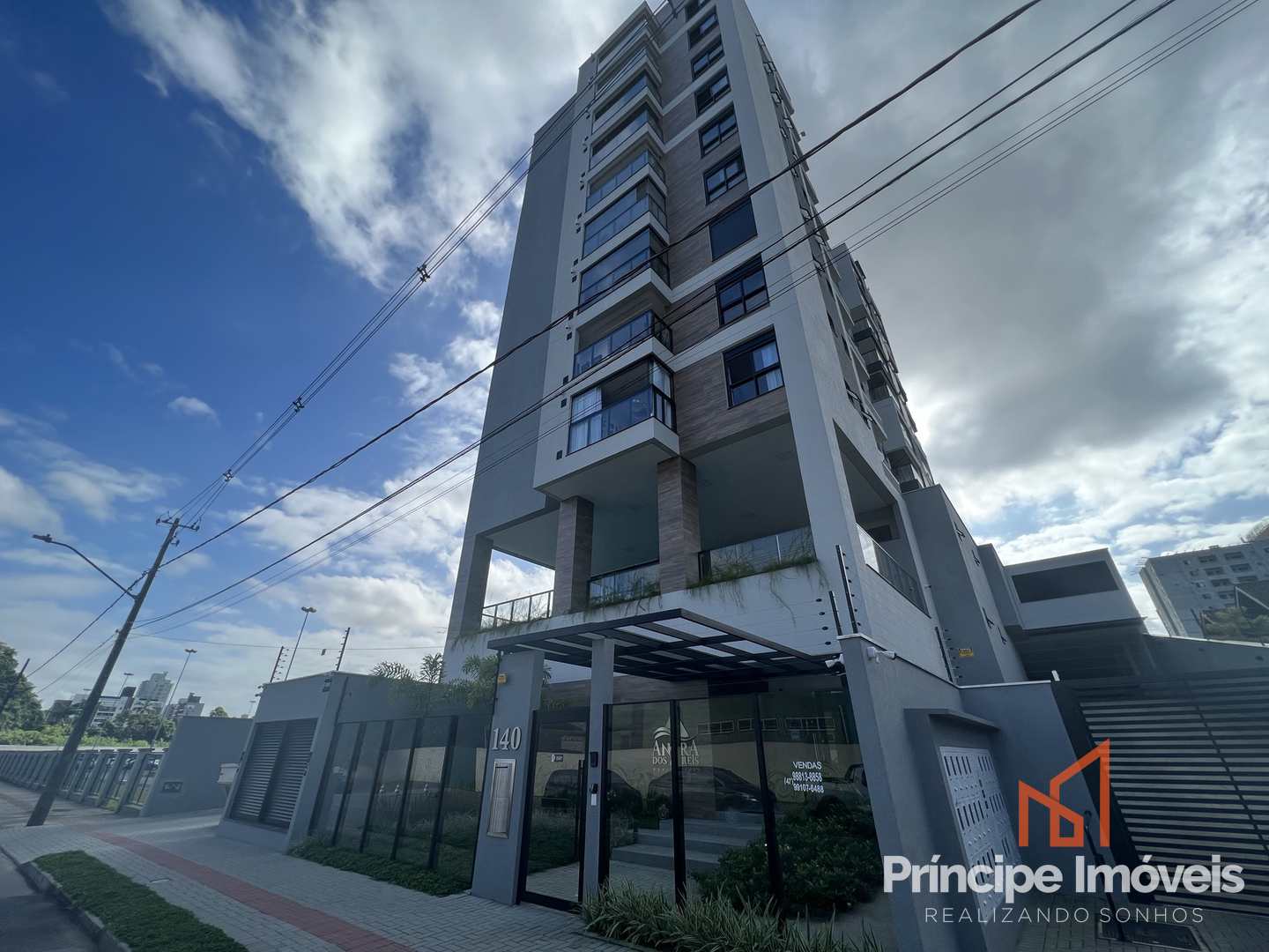 Apartamento com 01 Suíte no Anita Garibaldi
