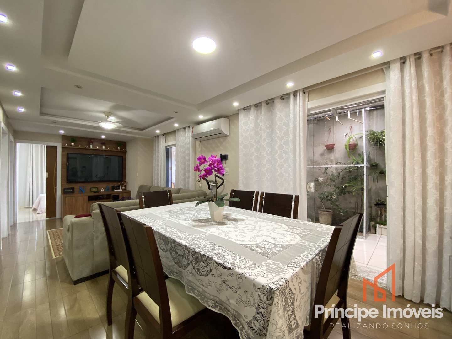 Casa com 3 quartos com piscina no João Costa