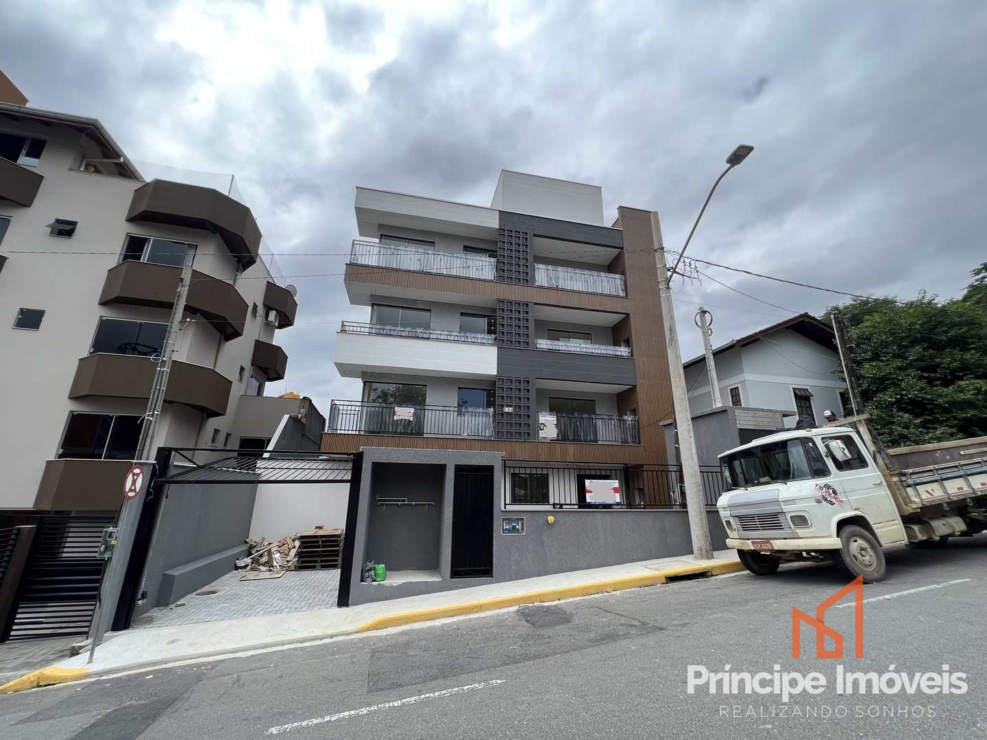 Apartamento com 3 quartos no Saguaçu-Joinville