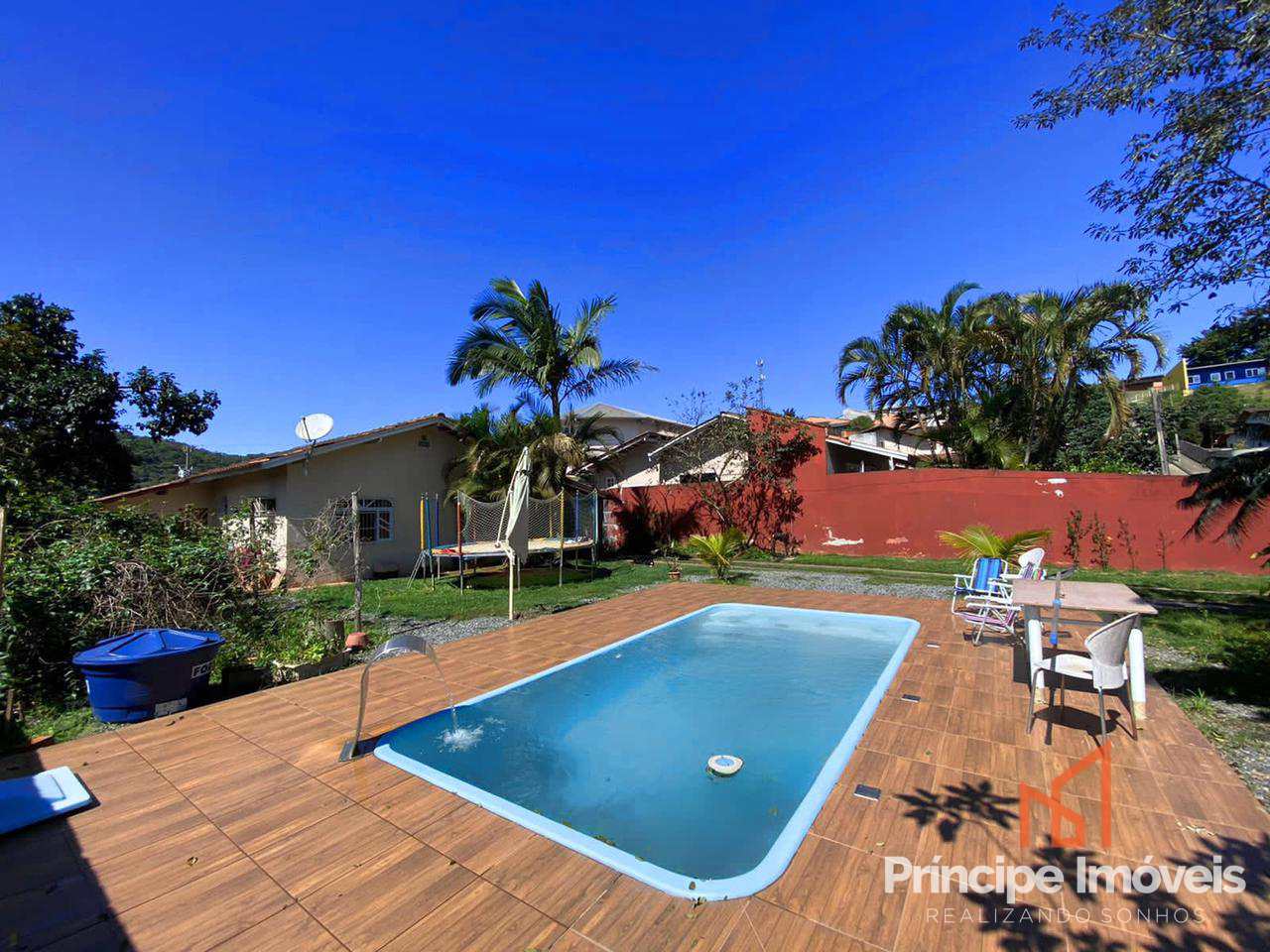 Casa com 2 dormitórios no Parque Guarani