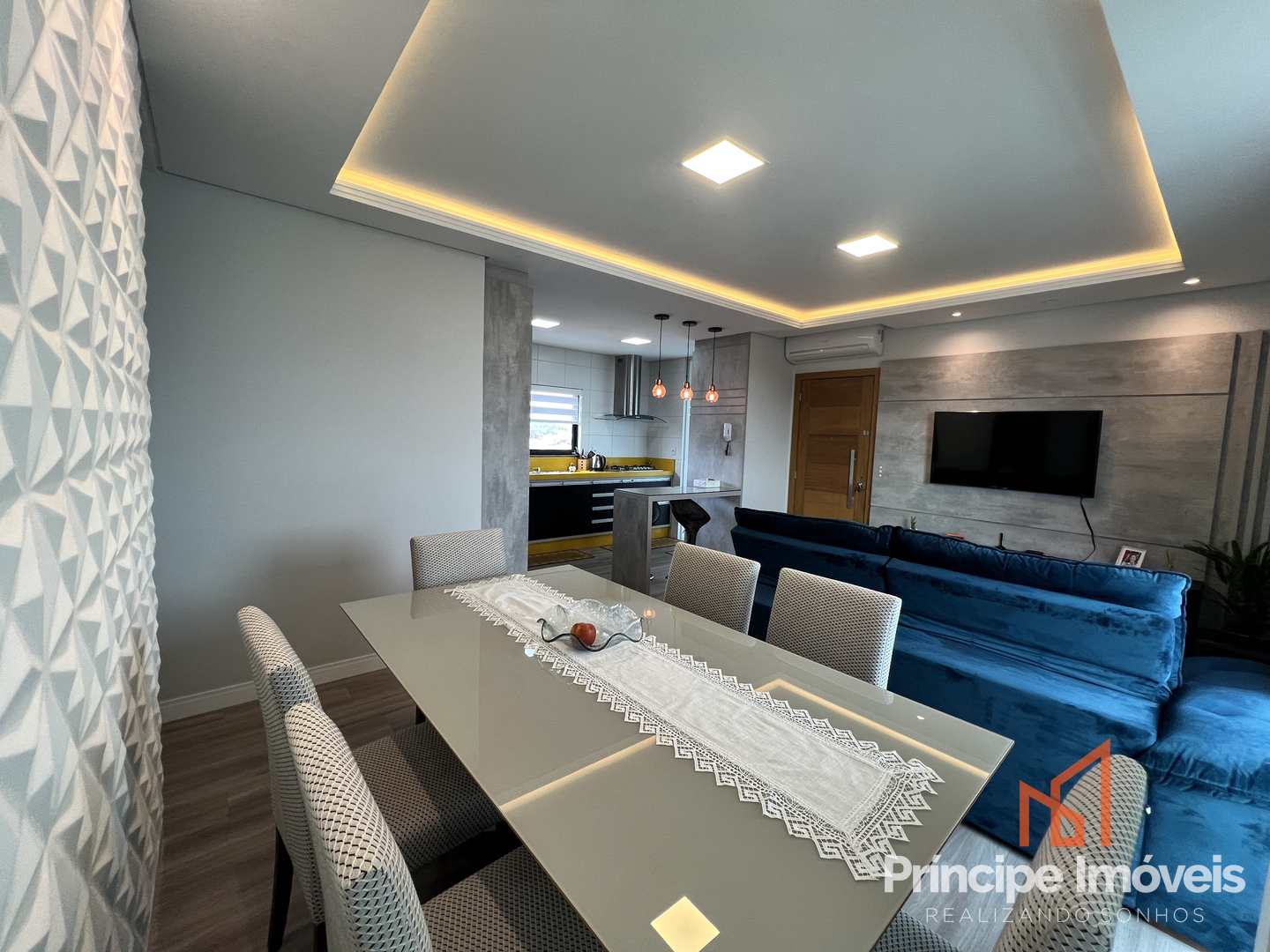 Lindo apartamento com 3 dormitórios no Guanabara