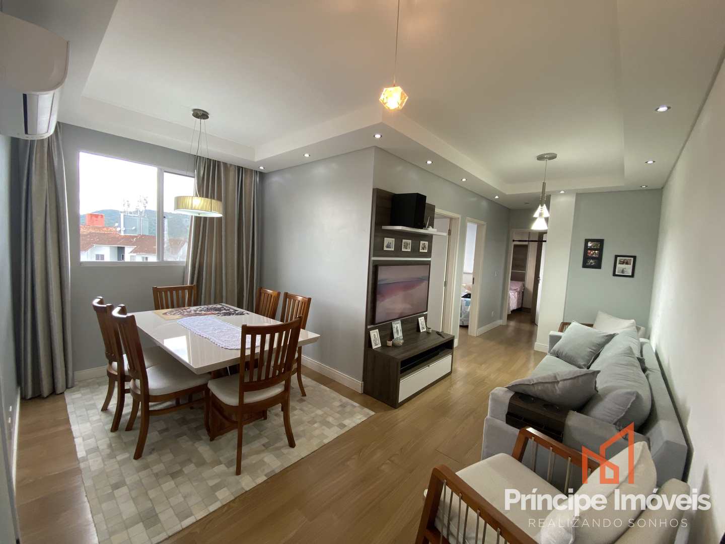 Apartamento com elevador e 3 dormitórios, zona sul