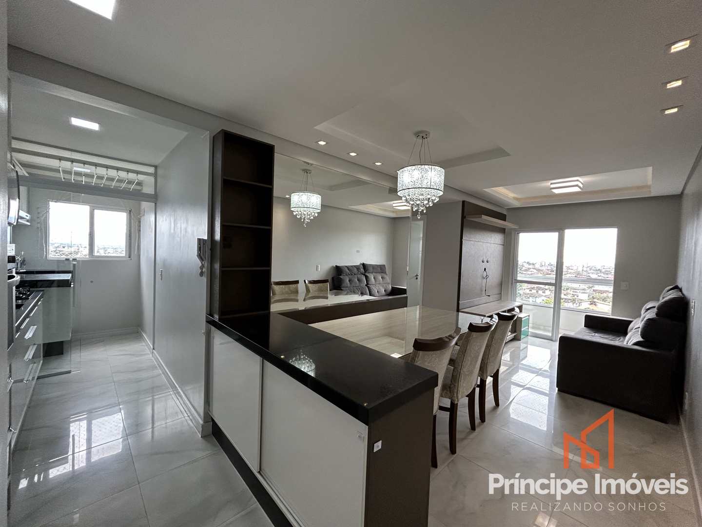Apartamento com 2 dormitórios no Iririu