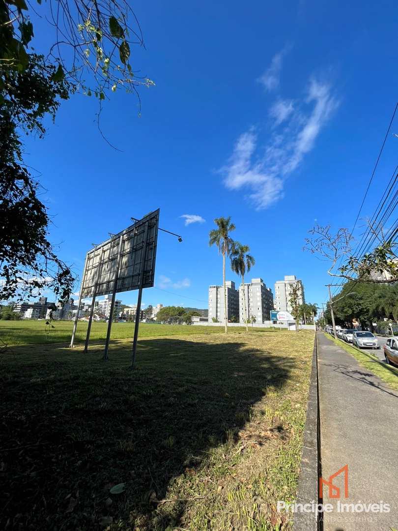 Terreno para locação no bairro Santo Antônio.
