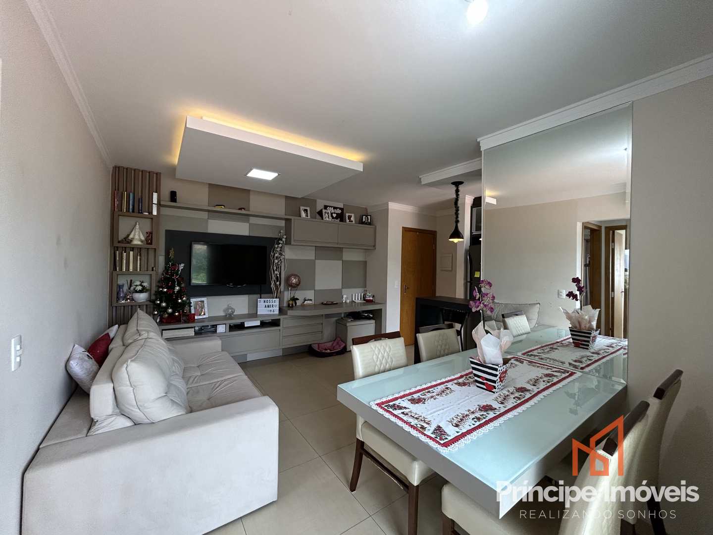 Apartamento com 2 dorms, Iririú, Joinville - R$ 270 mil, Cod: 645