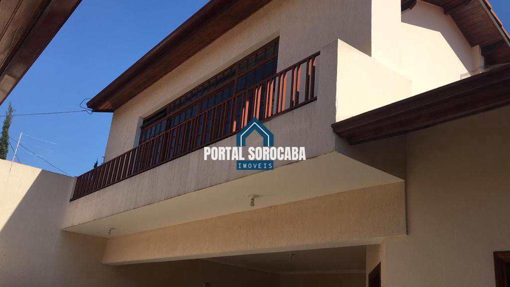 Casa à venda com 5 quartos, 335m² - Foto 2