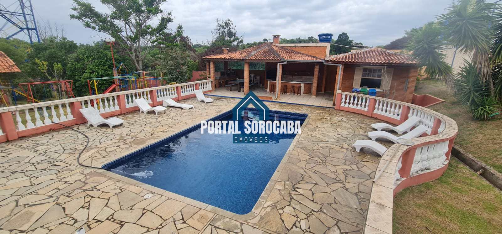 Fazenda à venda com 5 quartos, 396m² - Foto 1