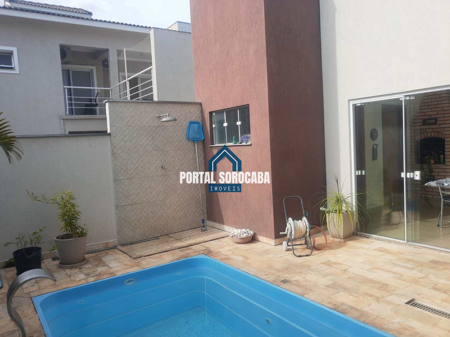 Casa de Condomínio à venda com 3 quartos, 222m² - Foto 4