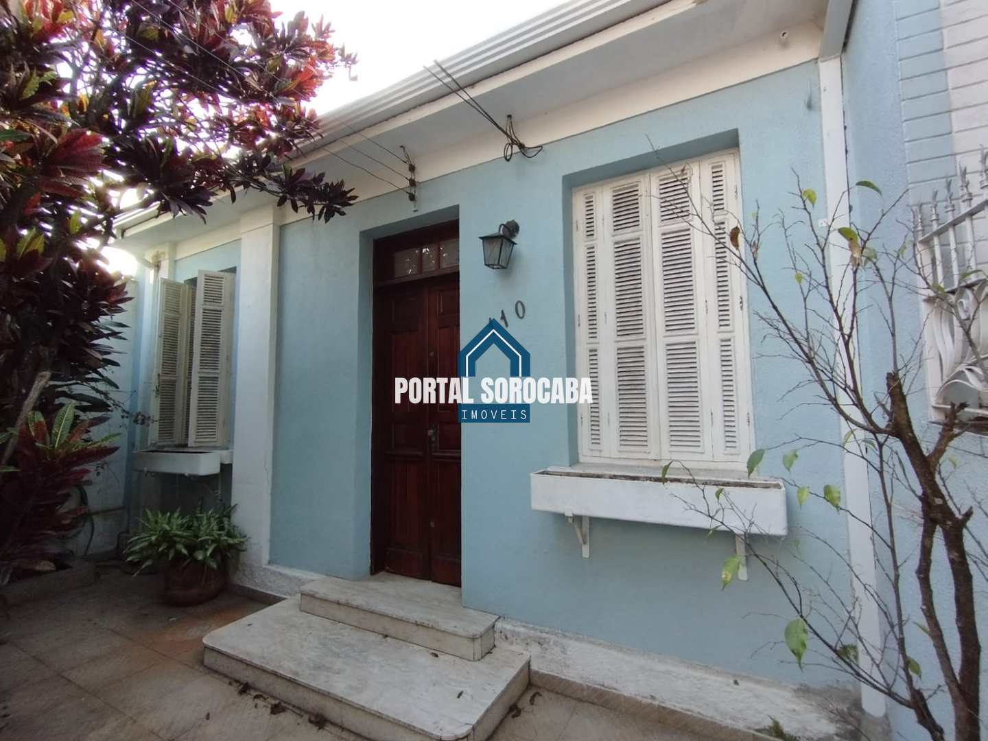 Casa à venda com 3 quartos, 141m² - Foto 1