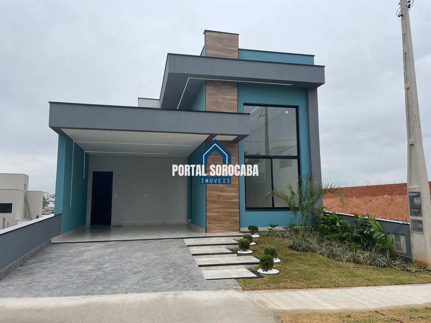 Casa de Condomínio à venda com 3 quartos, 200m² - Foto 1