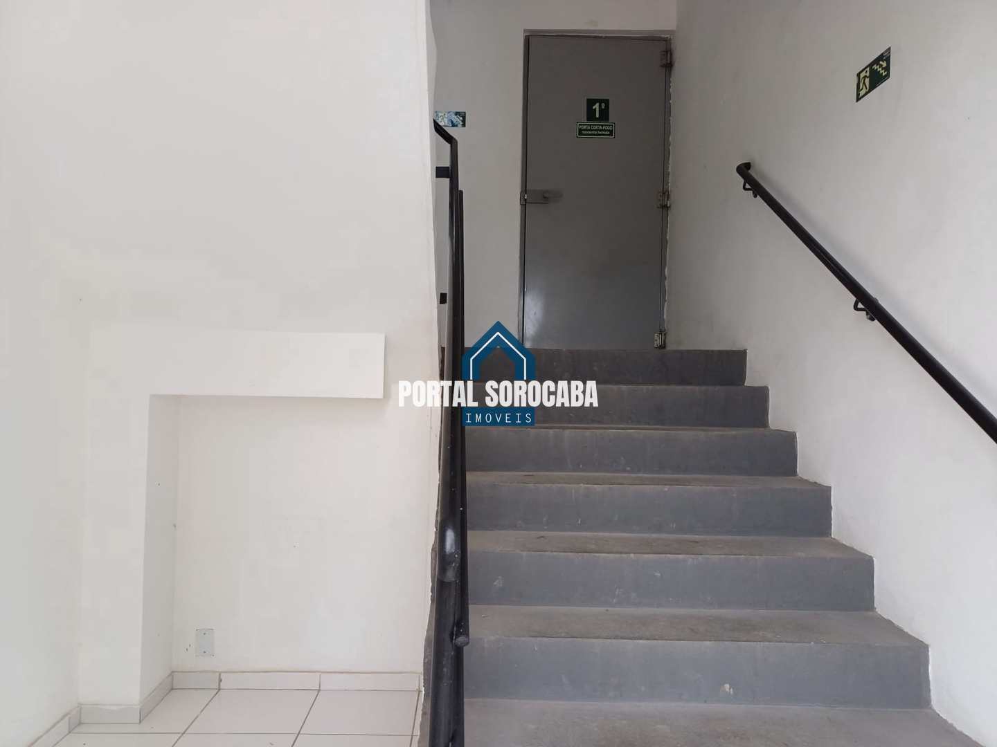 Apartamento à venda com 2 quartos, 63m² - Foto 3