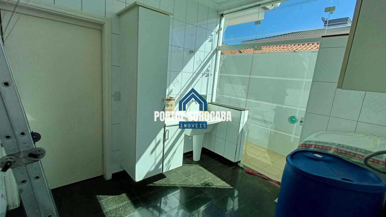 Casa de Condomínio à venda e aluguel com 4 quartos, 290m² - Foto 26