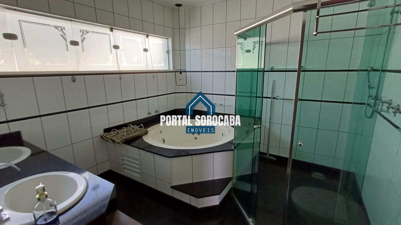 Casa de Condomínio à venda e aluguel com 4 quartos, 290m² - Foto 45