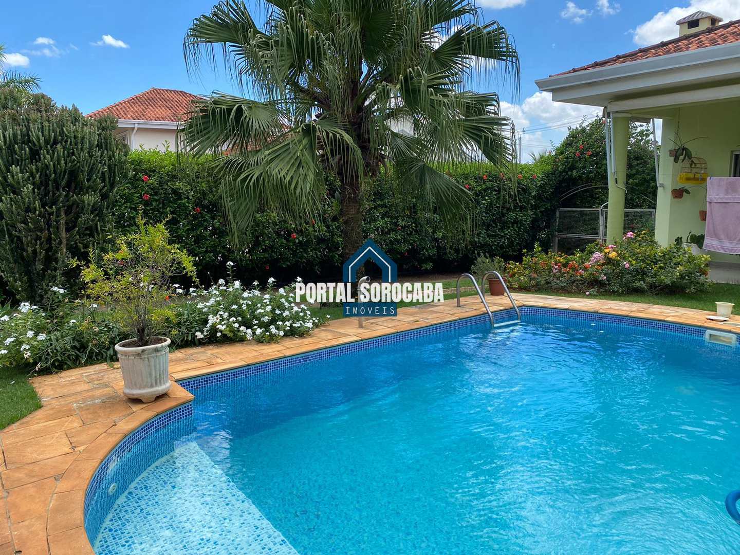 Casa de Condomínio à venda com 4 quartos, 364m² - Foto 2