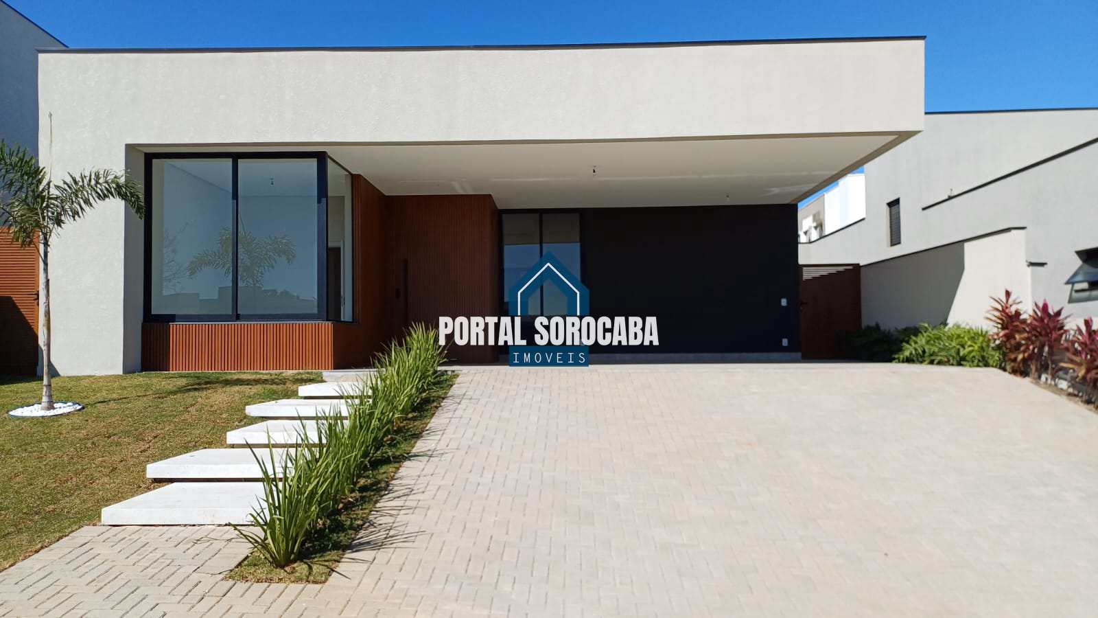 Casa de Condomínio à venda com 3 quartos, 261m² - Foto 2